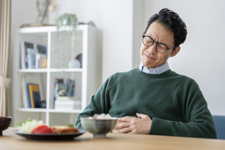 胃のむかつき・胃もたれが続く方へ